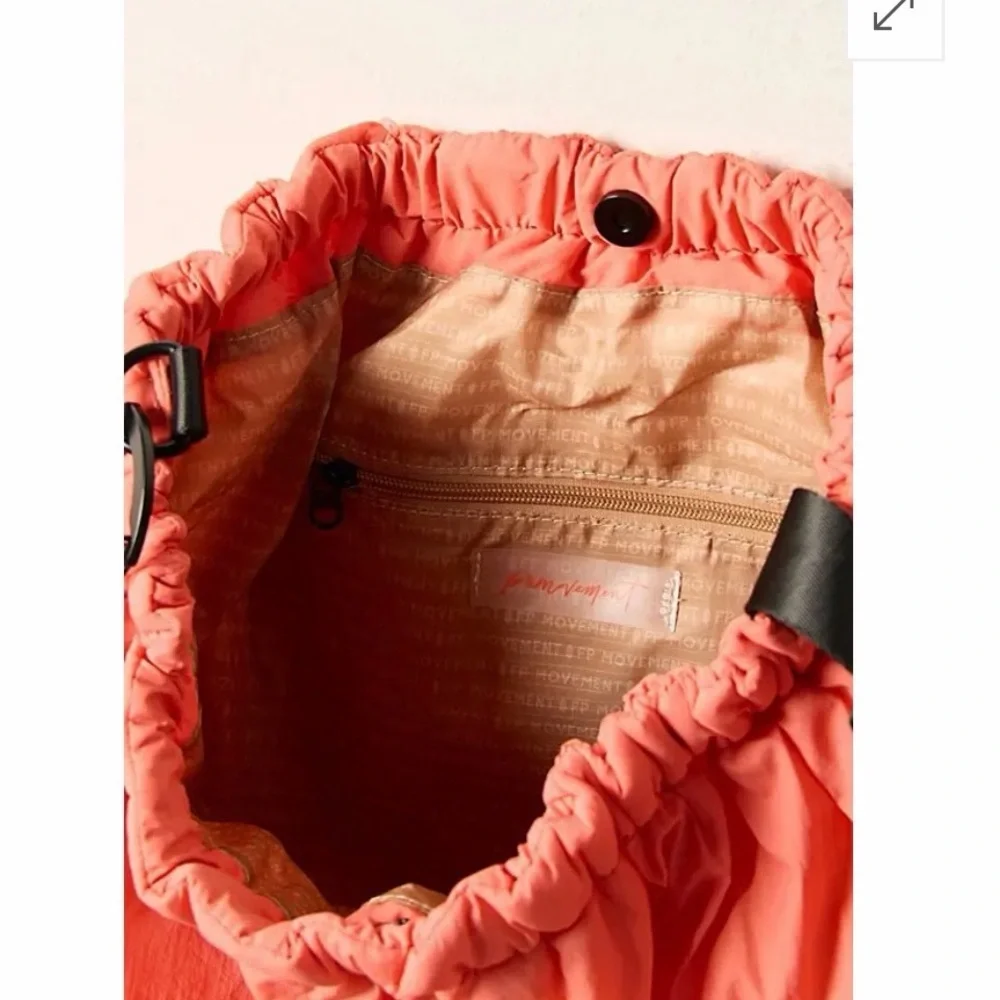 NWT FP Movement Rest Day Carryall Bag - Picture 4 of 4